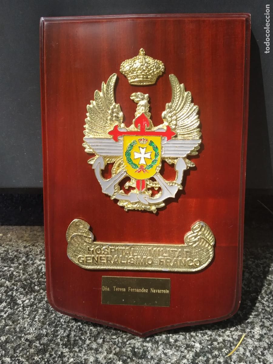 Militaria: Metopa Hospital del General&iacute;simo Francisco Franco ( Madrid) dedicada