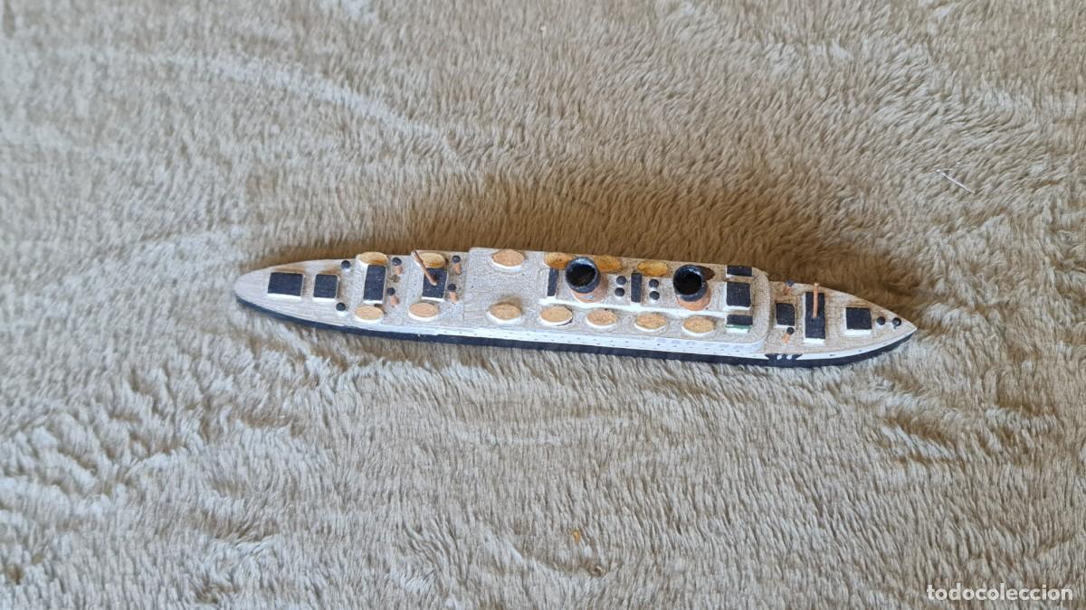 Militaria: Miniatura Transatl&aacute;ntico Madera y Metal (aprox 1960) - Vintage Pintado a mano