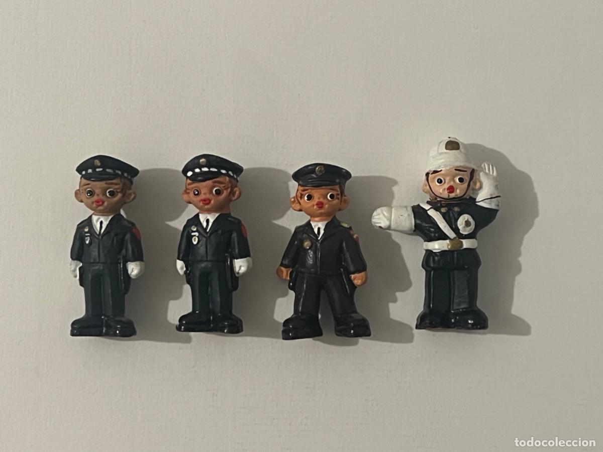 Militaria: 4 figuras barro pintadas a mano militares polic&iacute;as LOCAL NACIONAL TR&Aacute;FICO
