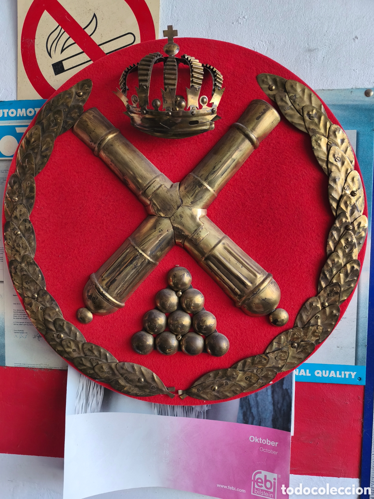 Militaria: Escudo cuartelero de Artilleria del ej&eacute;rcito de tierra espa&ntilde;ol