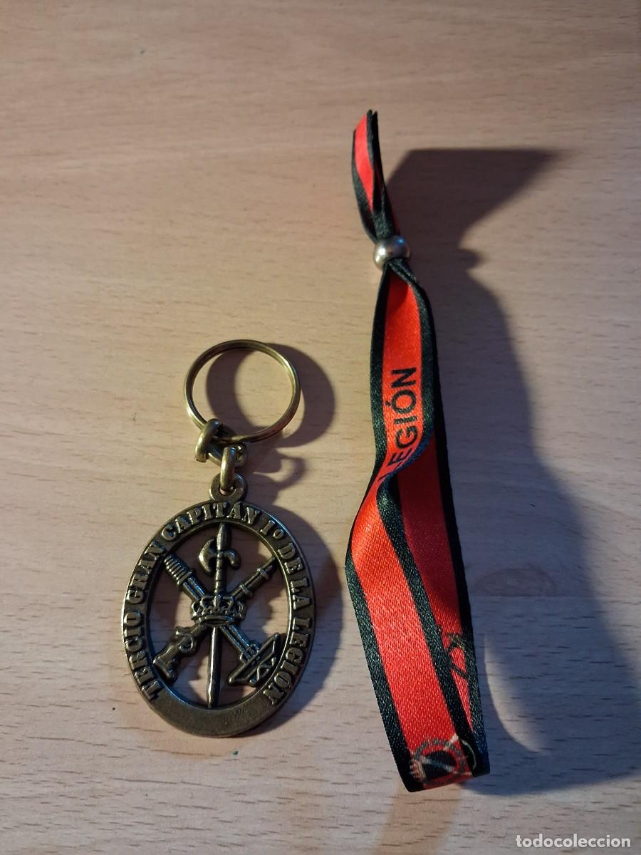 Militaria: La Legi&oacute;n. Llavero y pulsera. Tercio Gran Capit&aacute;n