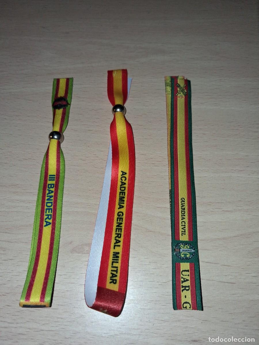 Militaria: Lote de 3 pulseras. La Legi&oacute;n, Guardia Civil, Academia General Militar