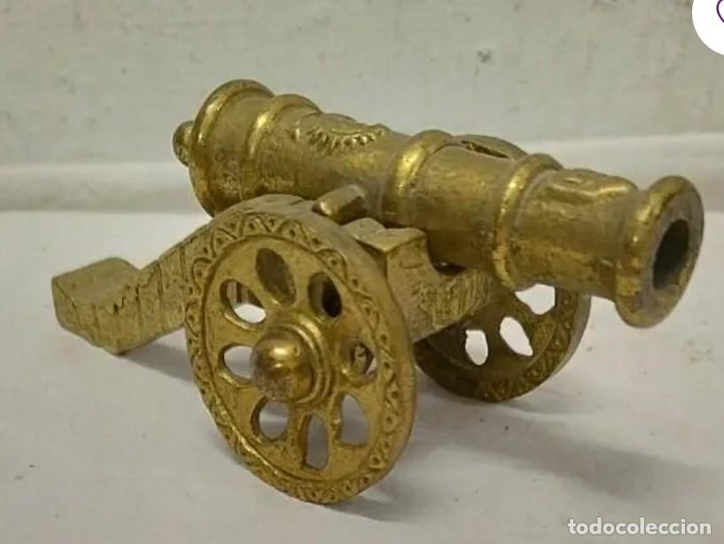 Militaria: Tres ca&ntilde;ones para Carlos gil. Los de las fotos