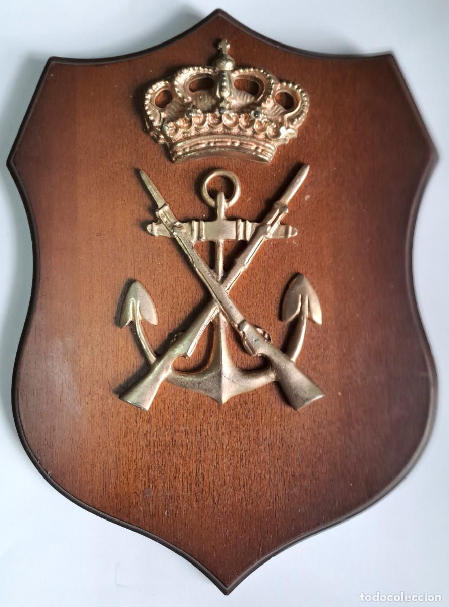 Militaria: METOPA DE METAL SOBRE MADERA, INFANTERIA DE MARINA. MET-339