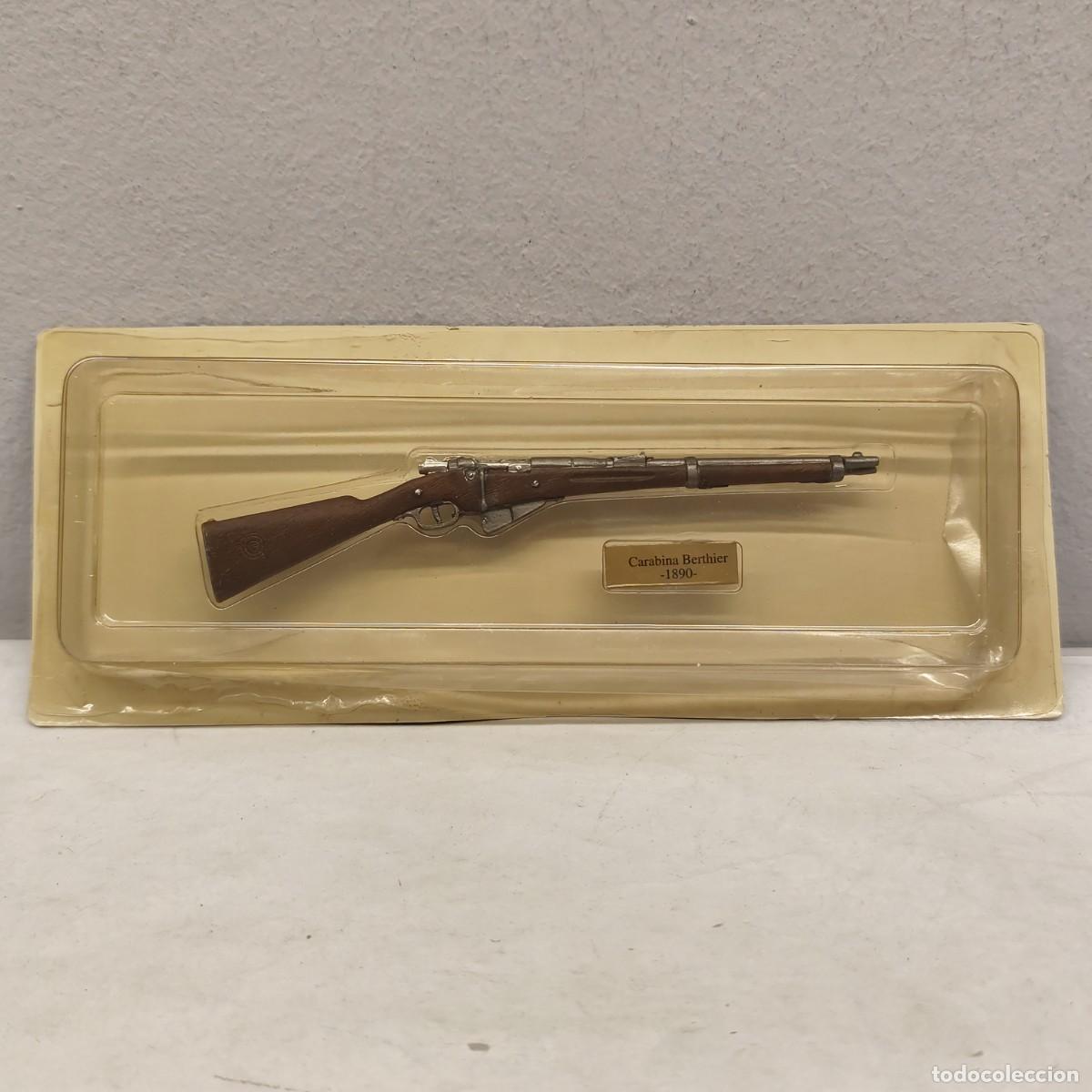Militaria: CARABINA EBERTHIER 1890 - FUSIL EN MINIATURA - R&Eacute;PLICA - DE PLOMO - 155 MM LARGO / 722