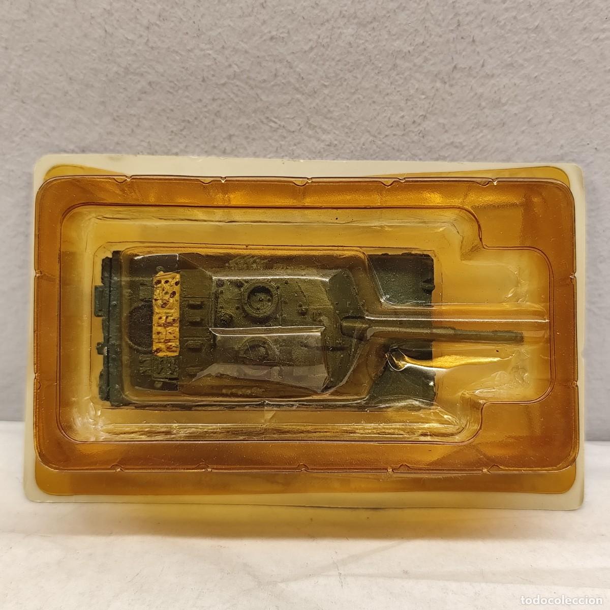 Militaria: TANQUE EN MINIATURA - R&Eacute;PLICA - DE PLOMO - ARIETE - 115 MM / 780