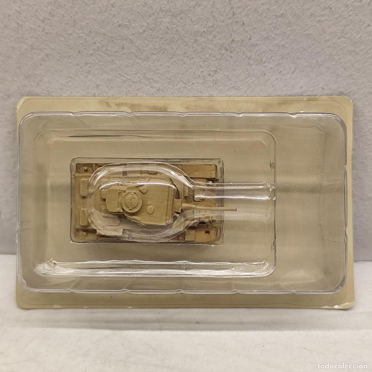 Militaria: TANQUE EN MINIATURA - R&Eacute;PLICA - DE PLOMO - PANZER-III - REF. Z000028013 / 781