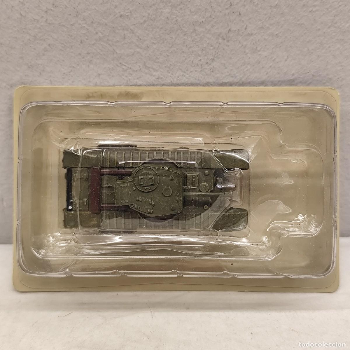 Militaria: TANQUE EN MINIATURA - R&Eacute;PLICA - DE PLOMO - CHURCHILL - REF. Z000028010 - 85 MM / 787