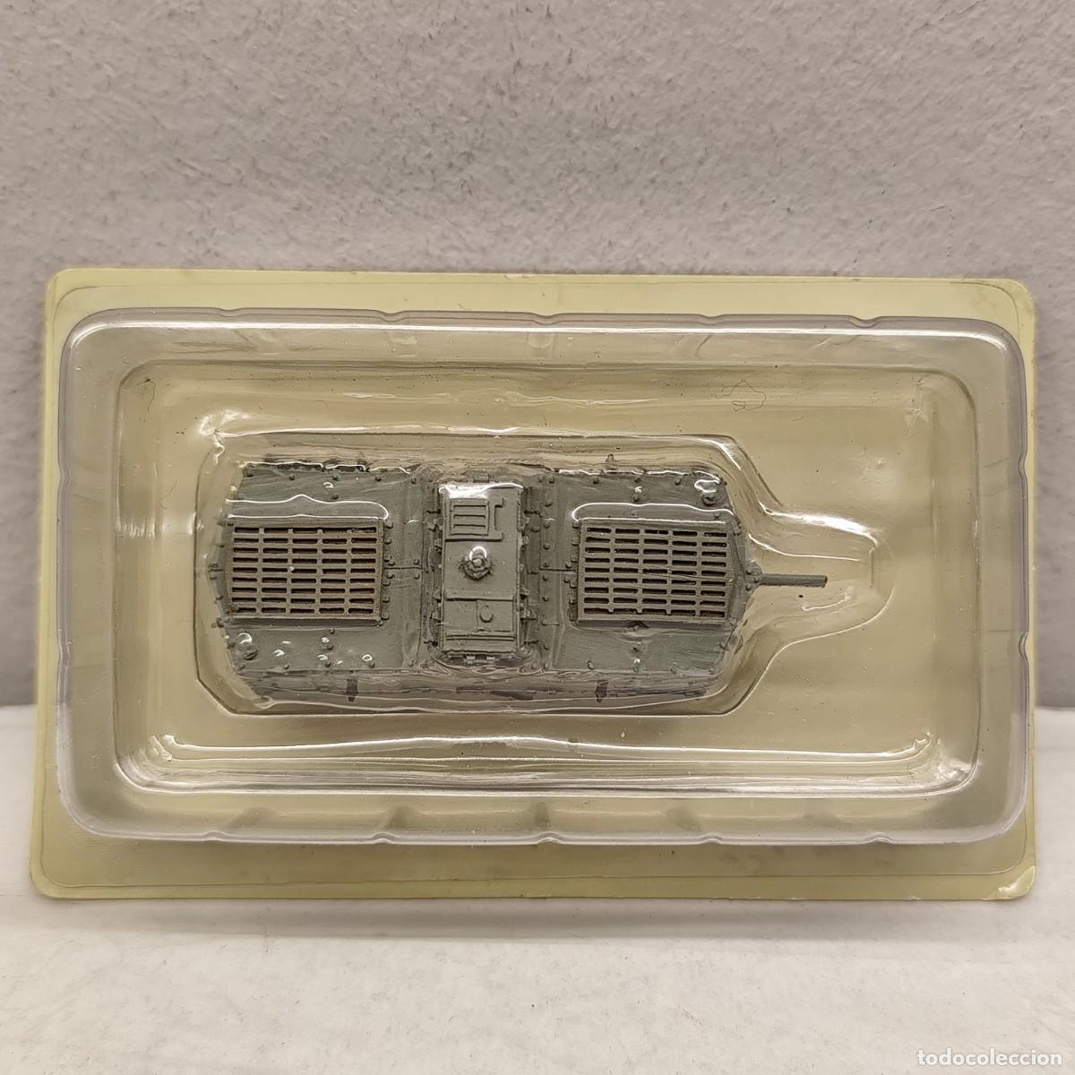 Militaria: TANQUE EN MINIATURA - R&Eacute;PLICA - DE PLOMO - STURM PANZERWAGEN-A7V - REF. Z000028046 - 95 MM / 792