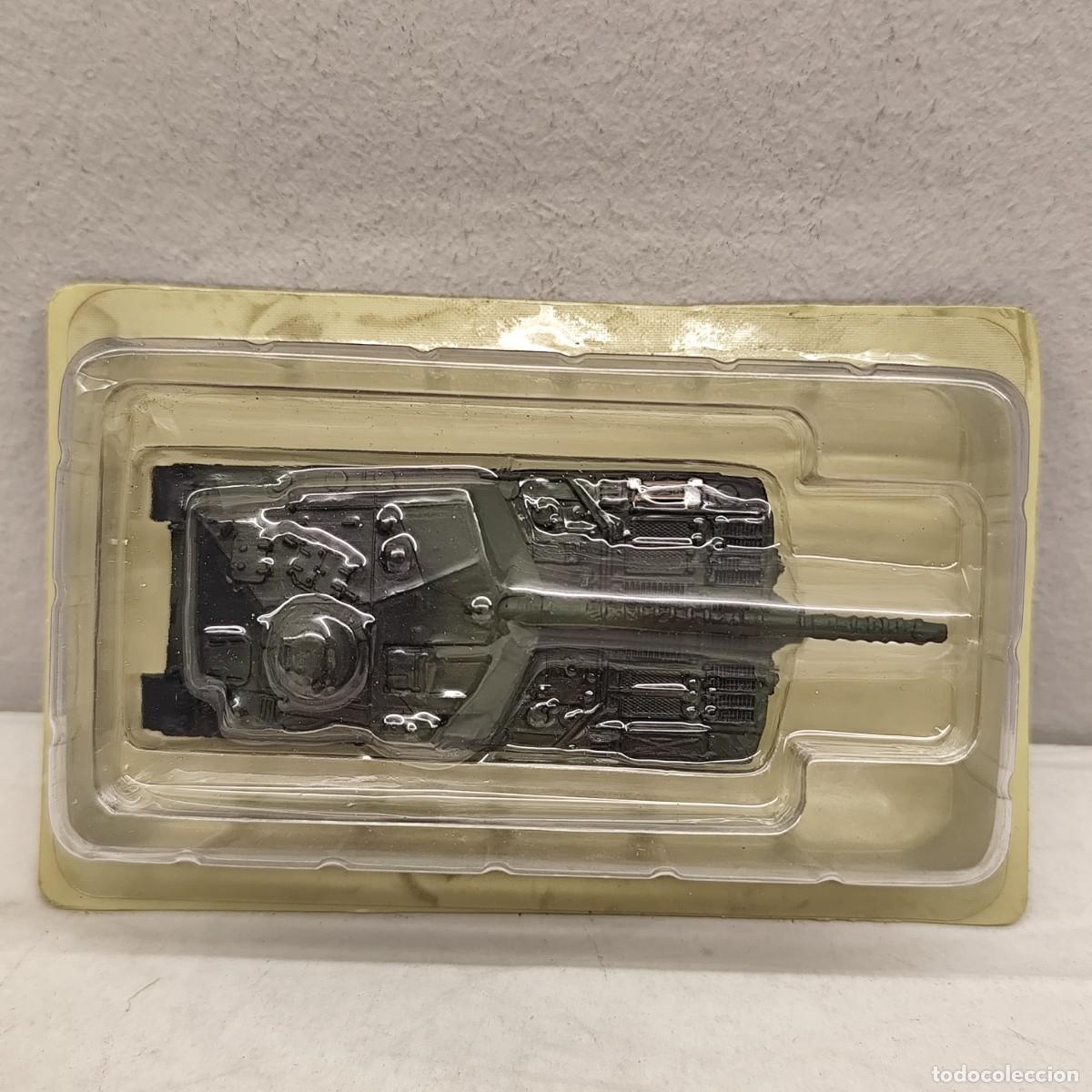 Militaria: TANQUE EN MINIATURA - R&Eacute;PLICA - DE PLOMO - CHALLENGER-I - REF. Z000028042 - 115 MM / 793