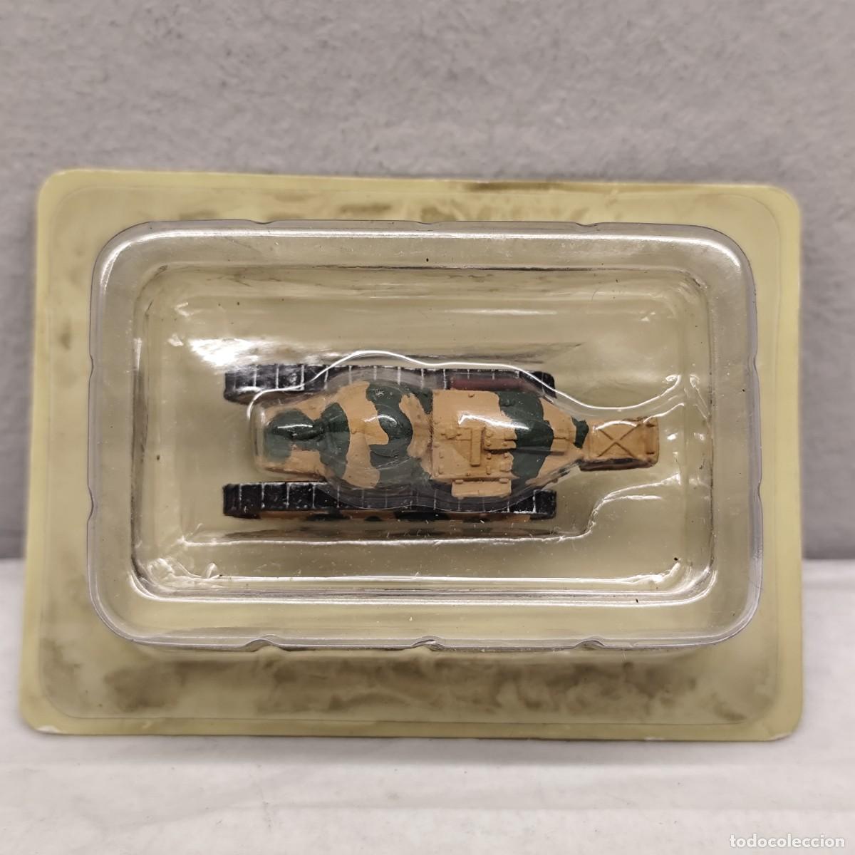Militaria: TANQUE EN MINIATURA - R&Eacute;PLICA - DE PLOMO - PRENAULT-FT 17 - REF. Z000028048 - 60 MM / 795