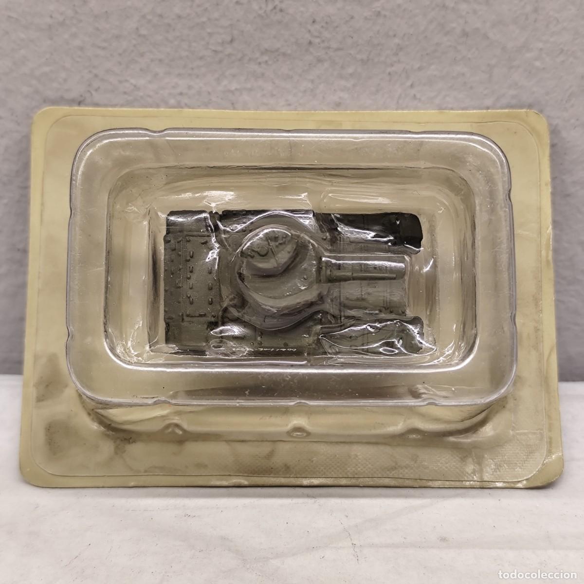 Militaria: TANQUE EN MINIATURA - R&Eacute;PLICA - DE PLOMO - STUART-M3-5 - REF. Z000028040 - 55 MM / 796