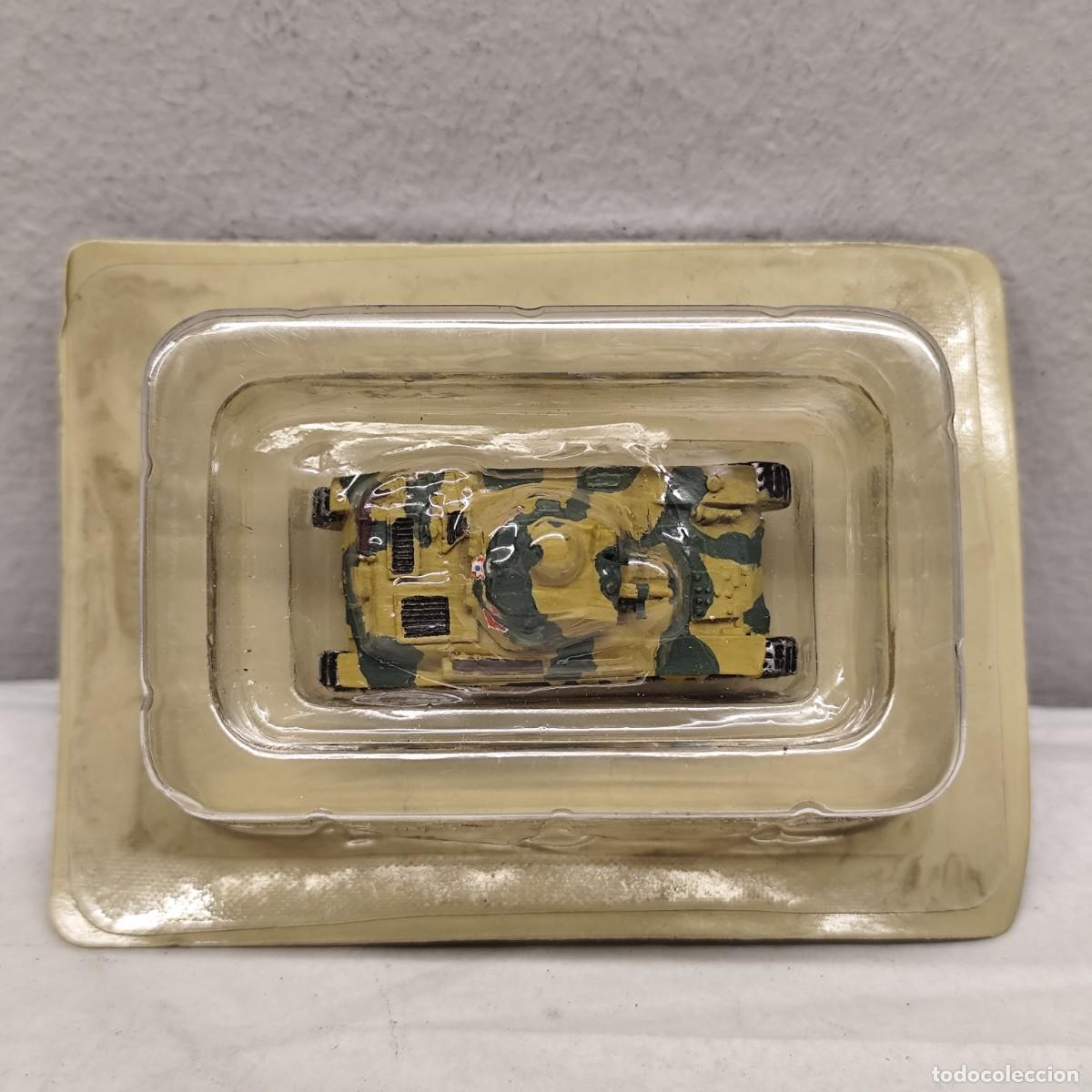 Militaria: TANQUE EN MINIATURA - R&Eacute;PLICA - DE PLOMO - RENAULT-R-35 - REF. Z000028038 - 55 MM / 797