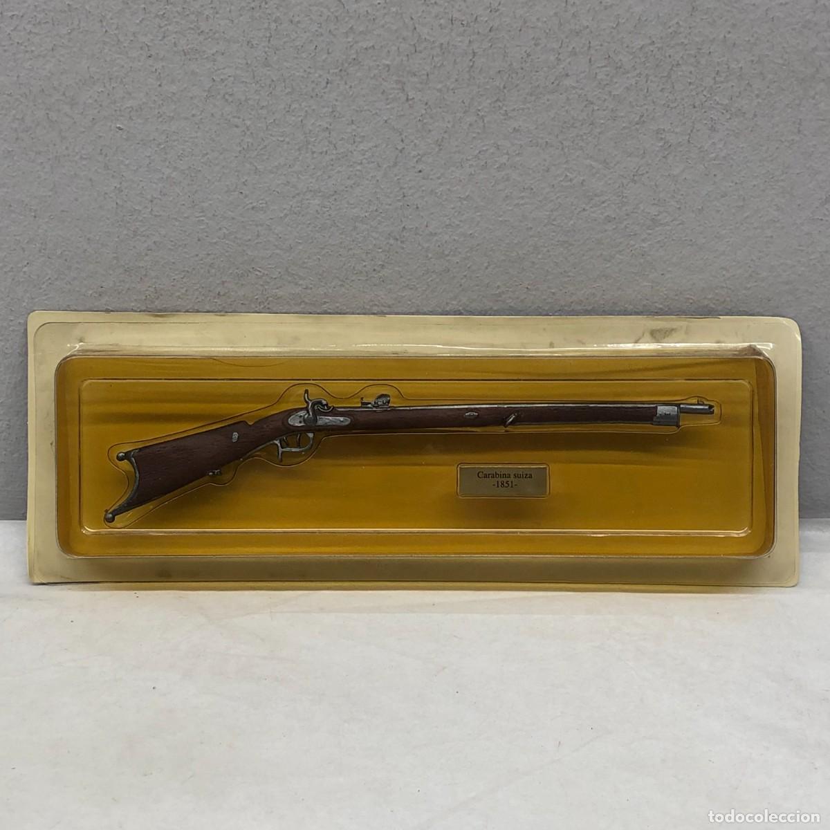 Militaria: CARABINA SUIZA 1851 - FUSIL EN MINIATURA - R&Eacute;PLICA - DE PLOMO - 205 MM LARGO / 915