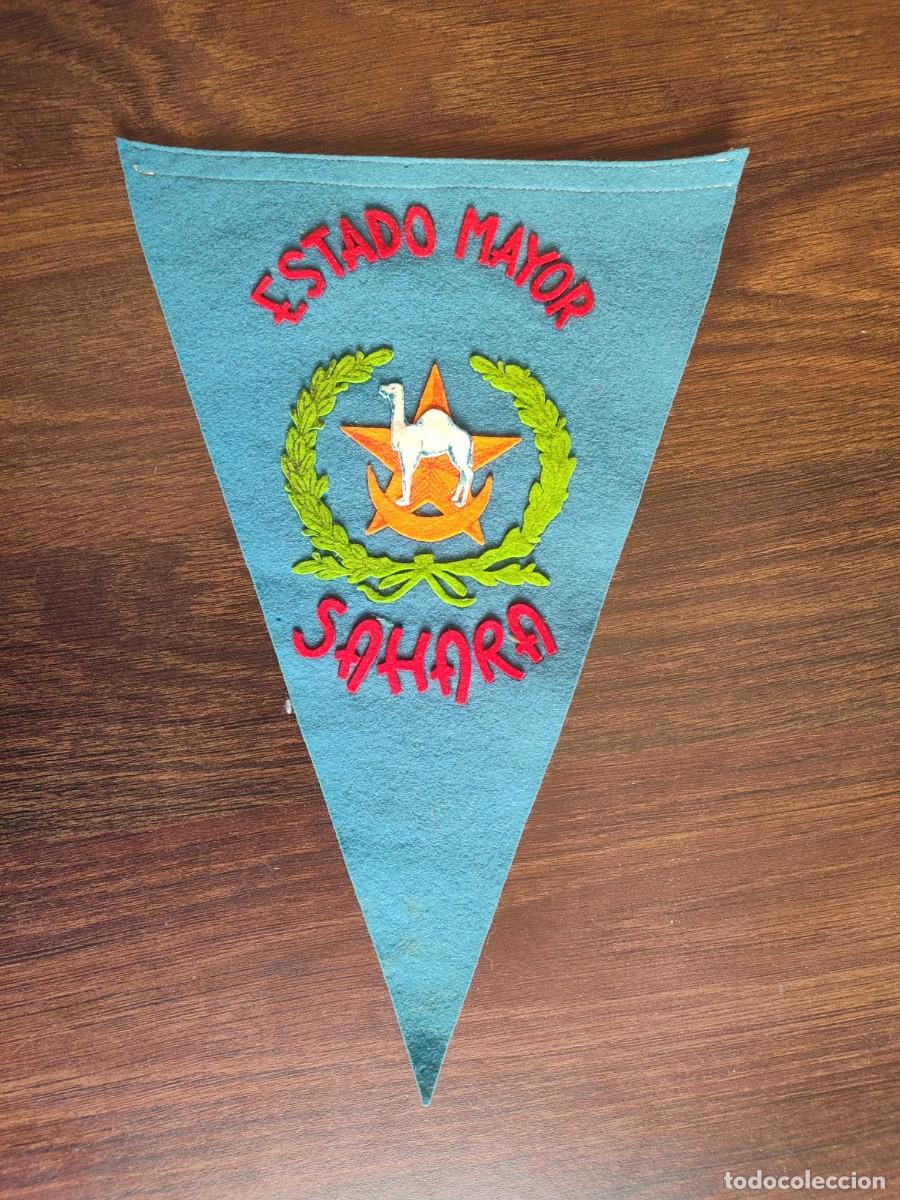 Militaria: Bander&iacute;n S&aacute;hara original