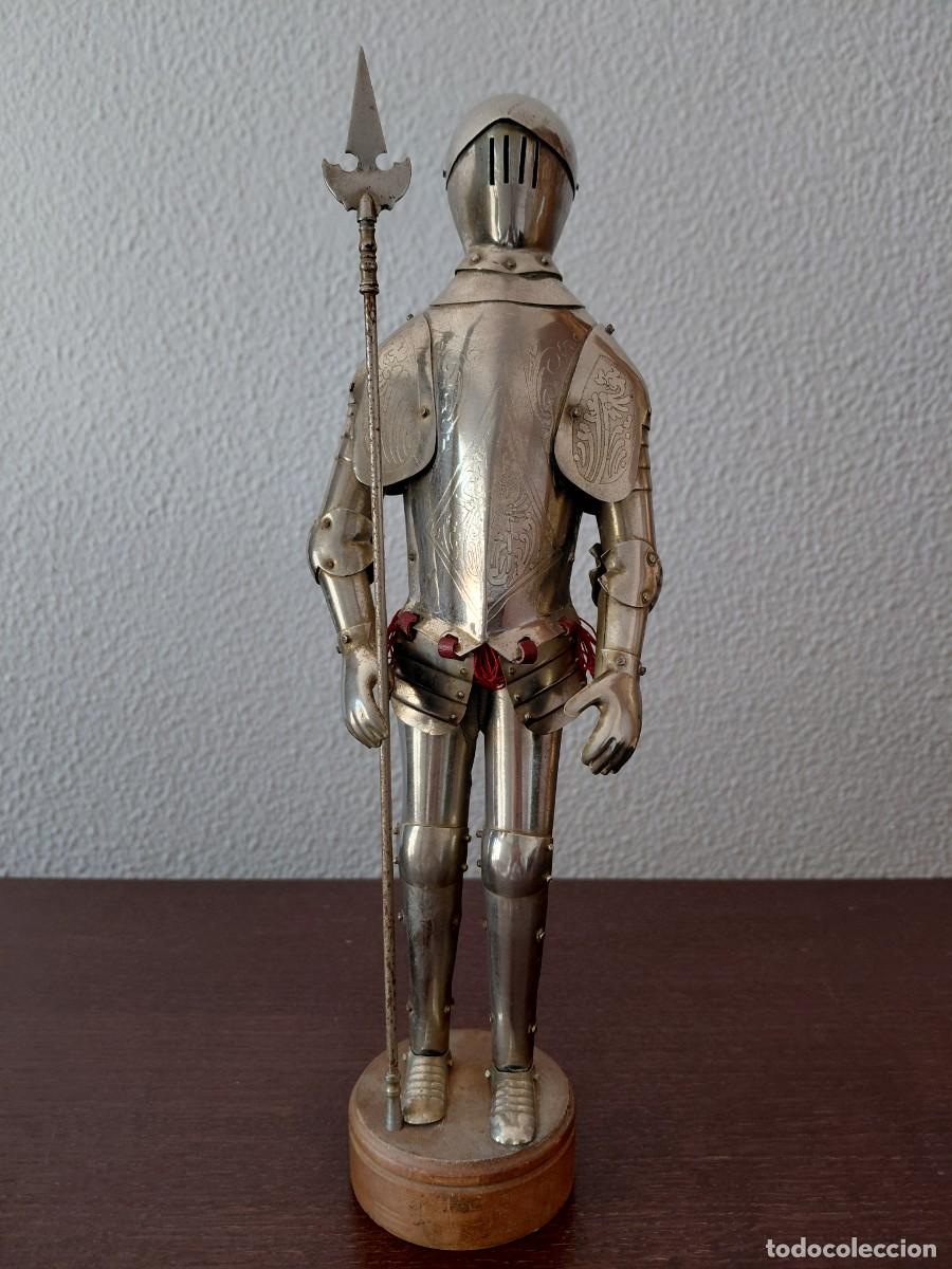 Militaria: Miniatura de armadura toledana