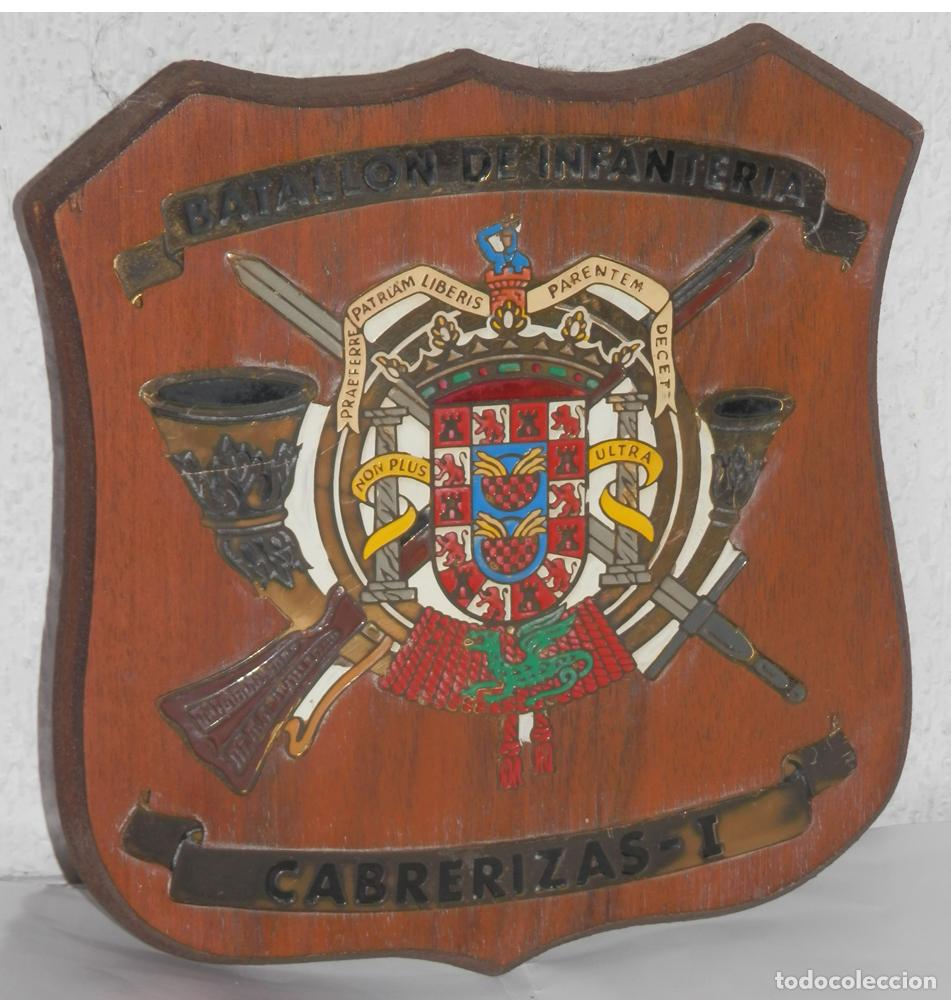 Militaria: UNA METOPA DEL BATALLON DE INFANTERIA CABRERIZAS -I