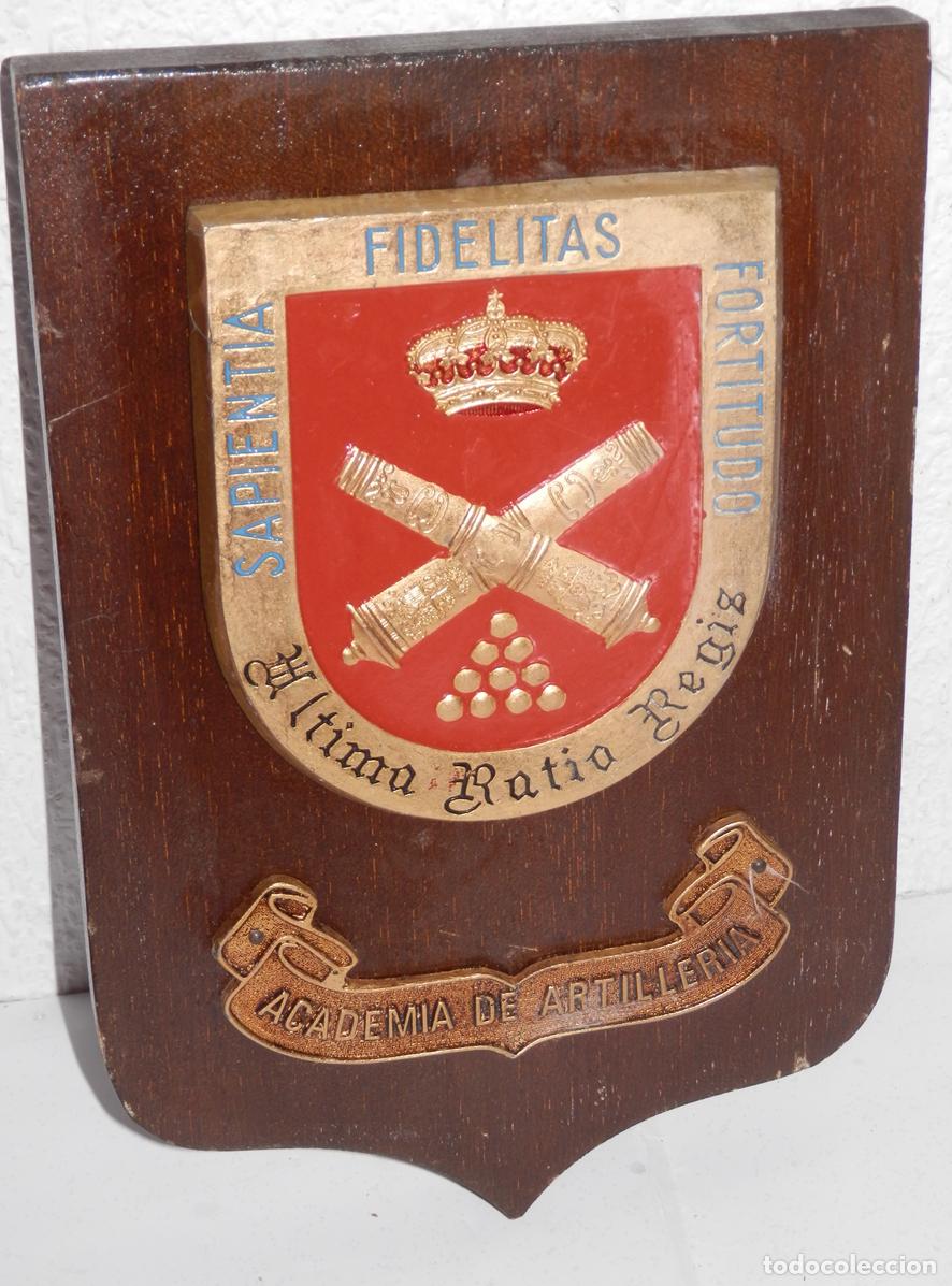 Militaria: UNA METOPA DE LA ACADEMIA DE ARTILLERIA