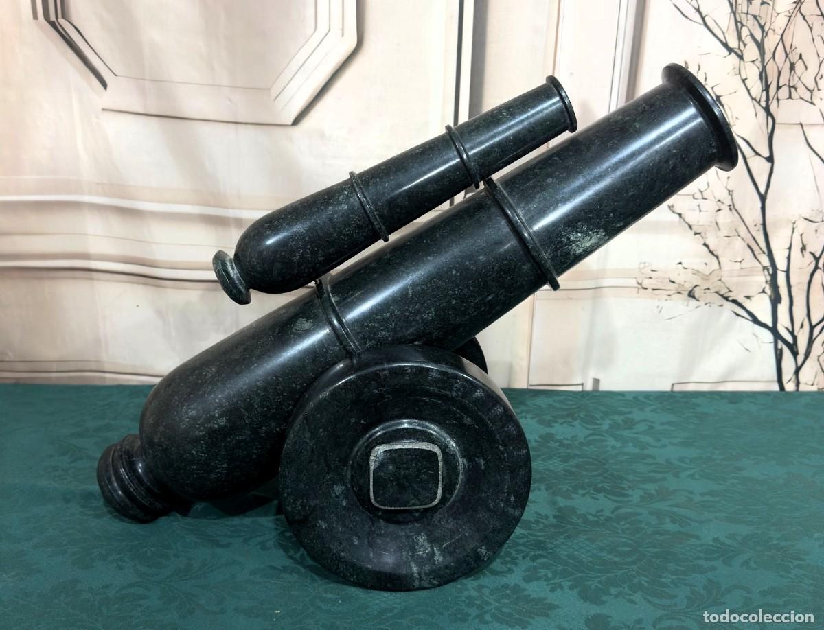 Militaria: R&eacute;plica de en marmol &rdquo;Ca&ntilde;&oacute;n del Zar&rdquo; de Rusia.