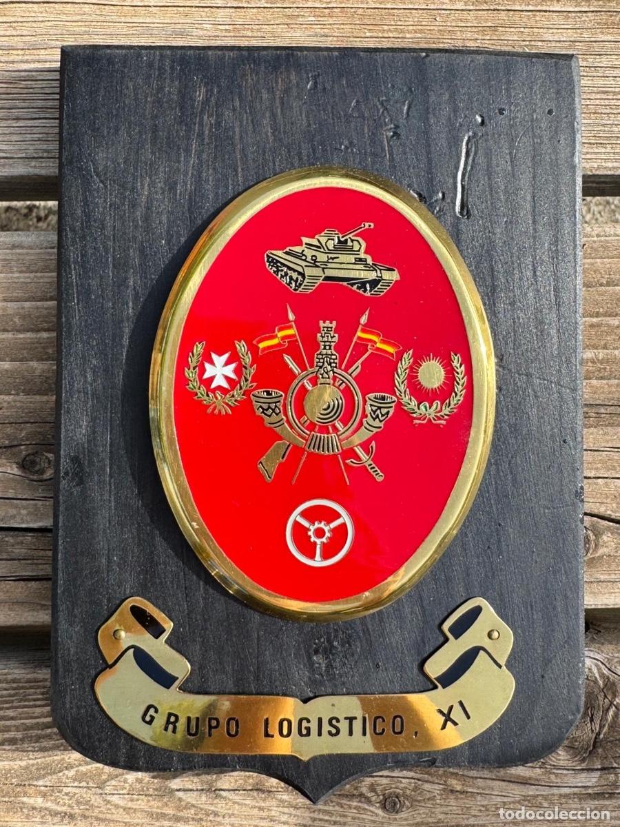 Militaria: Metopa metal esmaltado y madera divisi&oacute;n acorazada grupo log&iacute;stico XI 20x14cms