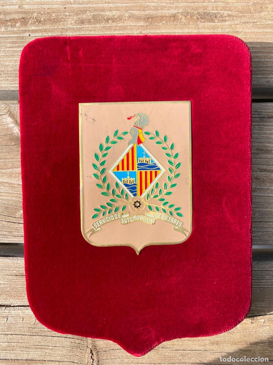 Militaria: Metopa militar bronce madera Servicio De Automovil&iacute;stico de Baleares 23x17cms