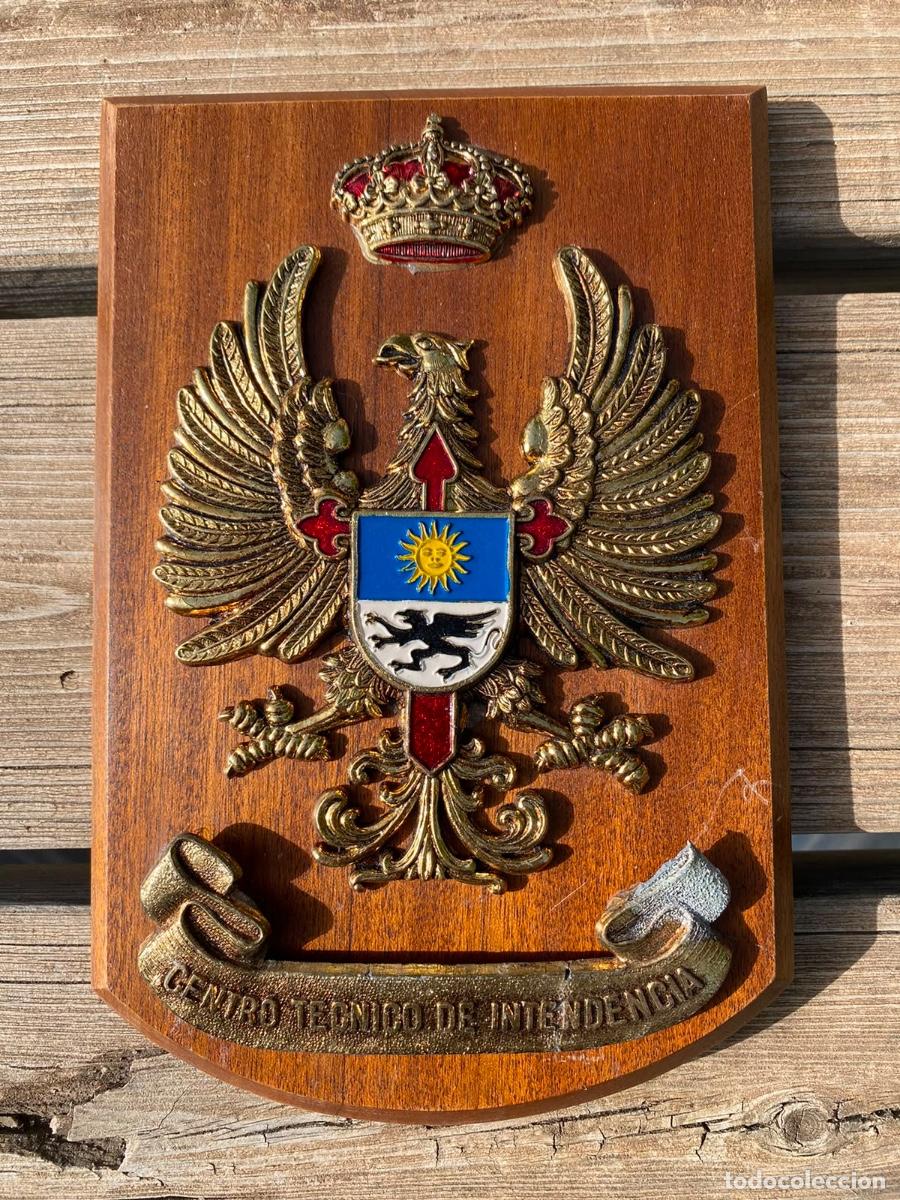 Militaria: Metopa militar bronce madera Centro T&eacute;cnico de Intendencia 21x14cms