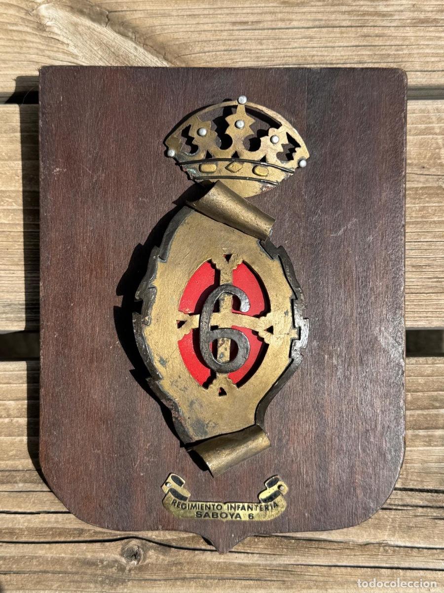 Militaria: Metopa militar bronce madera esmaltes regimiento infanter&iacute;a Saboya n 6 22x17cms