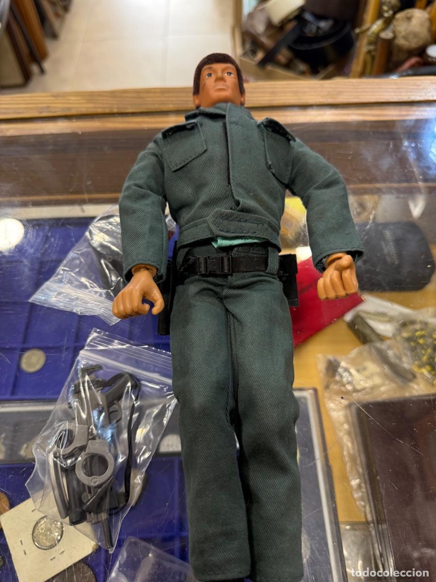 Militaria: Precioso mu&ntilde;eco de la guardia civil, tipo geiperman, completo