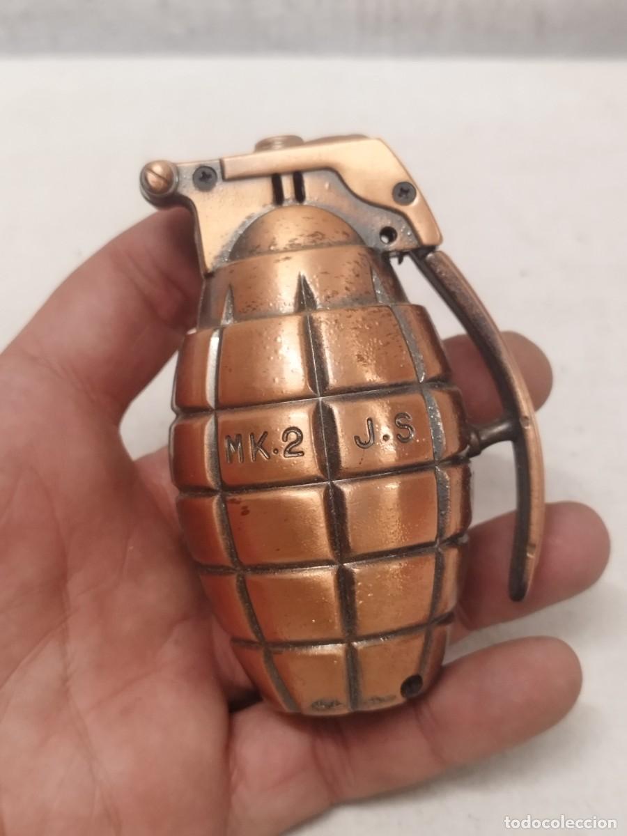 Militaria: Mechero encendedor en forma de granada de mano. Militar.