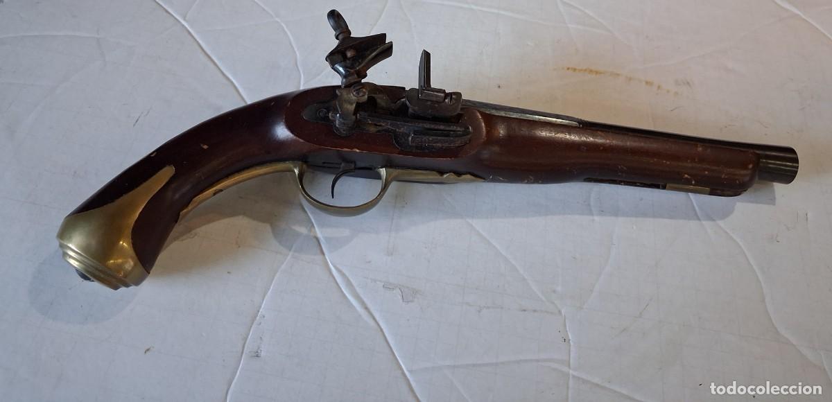Militaria: Pistola de chispa o pedernal