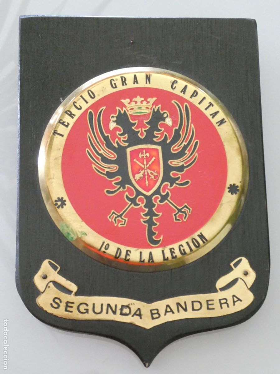 Militaria: ANTIGUA METOPA MILITAR LEGIONARIA LEGI&Oacute;N TERCIO GRAN CAPIT&Aacute;N SEGUNDA BANDERA MELILLA. 20X14CM. 220GR