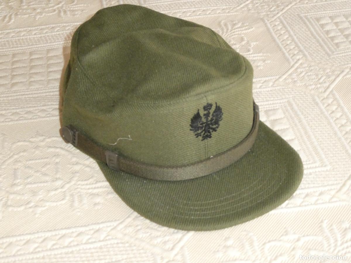 Militaria: GORRA MILITAR. EJ&Eacute;RCITO DE TIERRA. TALLA 60. A&Ntilde;OS 80 VALLE. A ESTRENAR. MUY GRANDE. 100GR