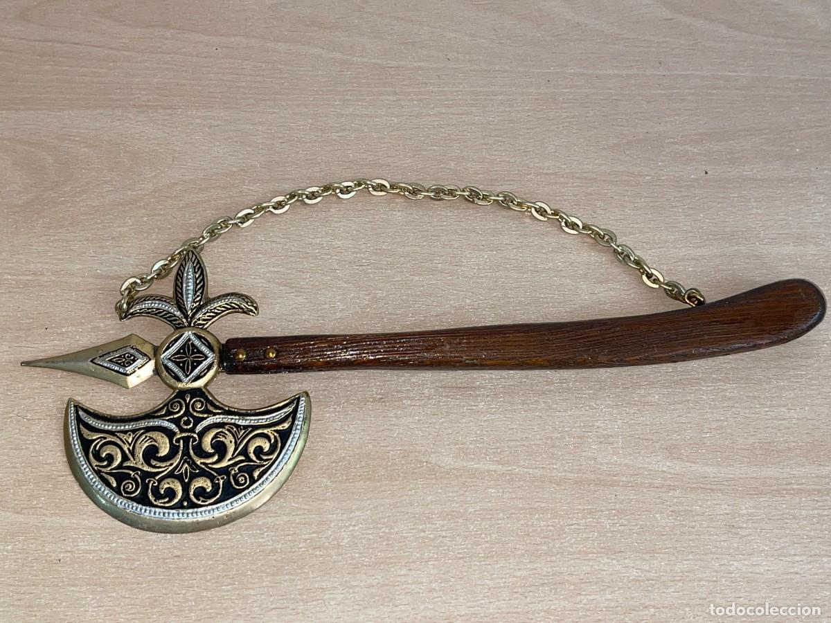 Militaria: Antigua HACHA medieval r&eacute;plica decorativa recuerdo de Espa&ntilde;a 41 cm caballero cruzado alabarda pica