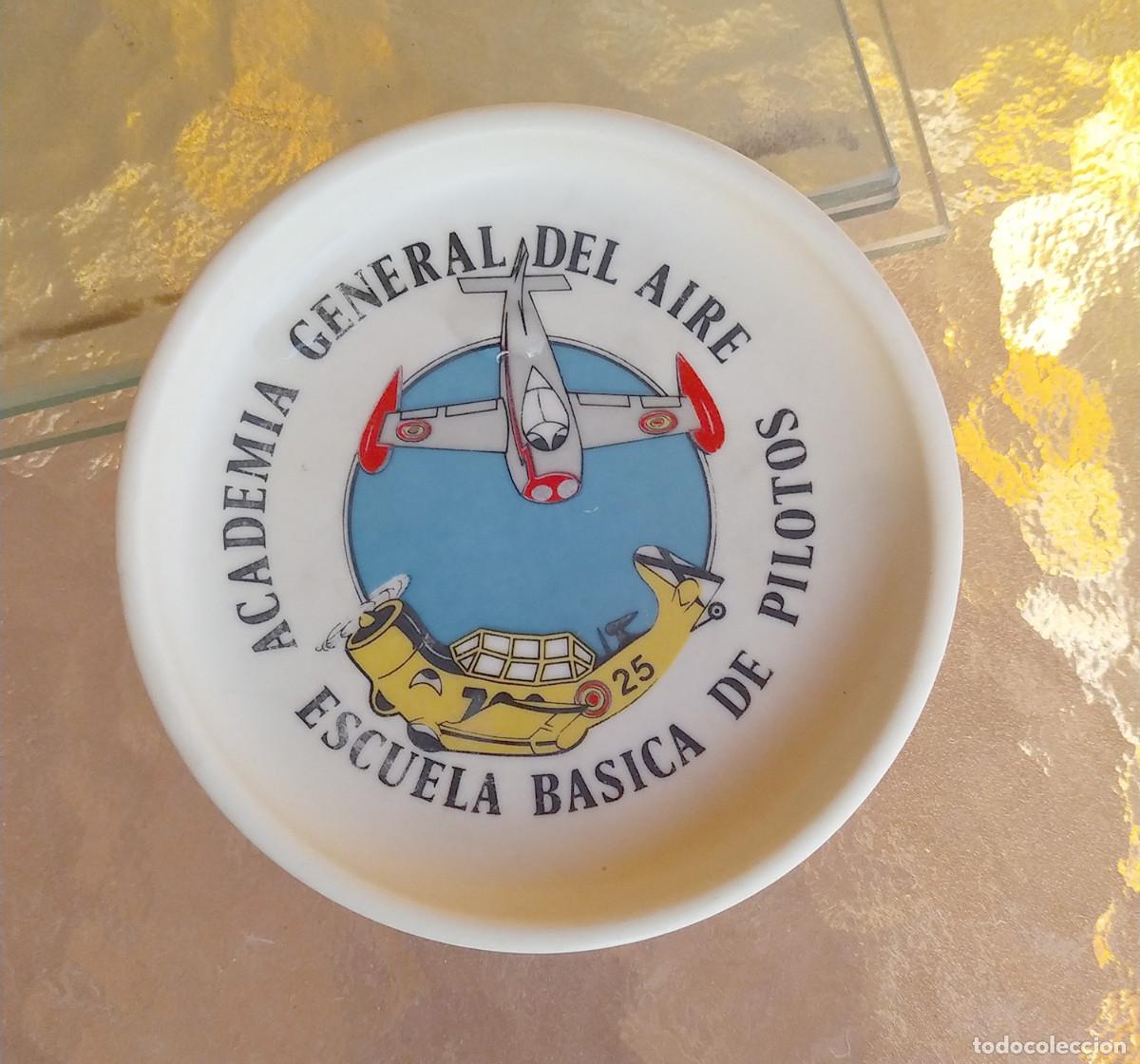 Militaria: Cenicero cer&aacute;mica Academia General del Aire Escuela B&aacute;sica Ej&eacute;rcito del Aire a&ntilde;o 1977
