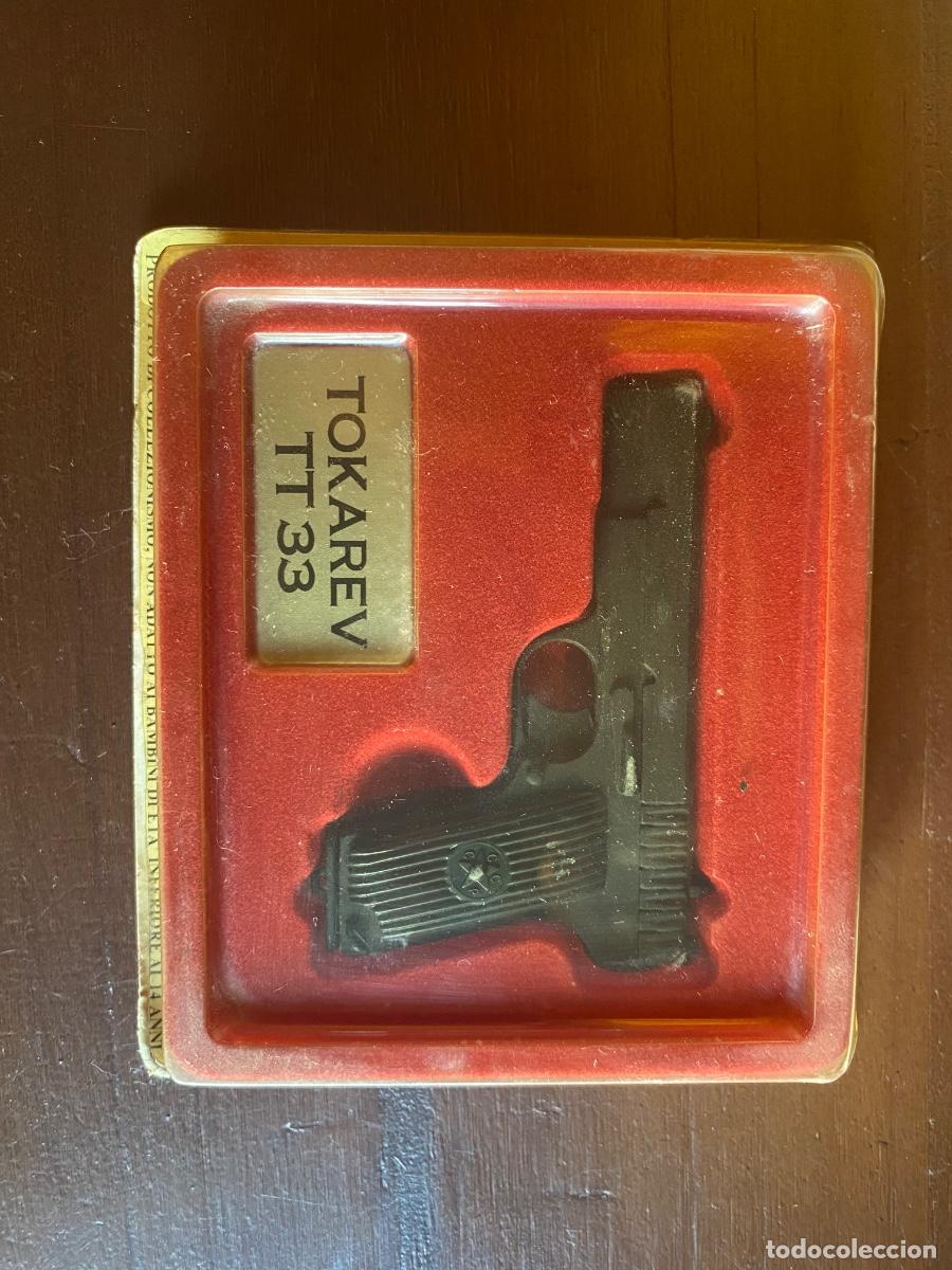 Militaria: Miniatura Tokarev TT-33 escala 1:2,5 &ndash; colecci&oacute;n