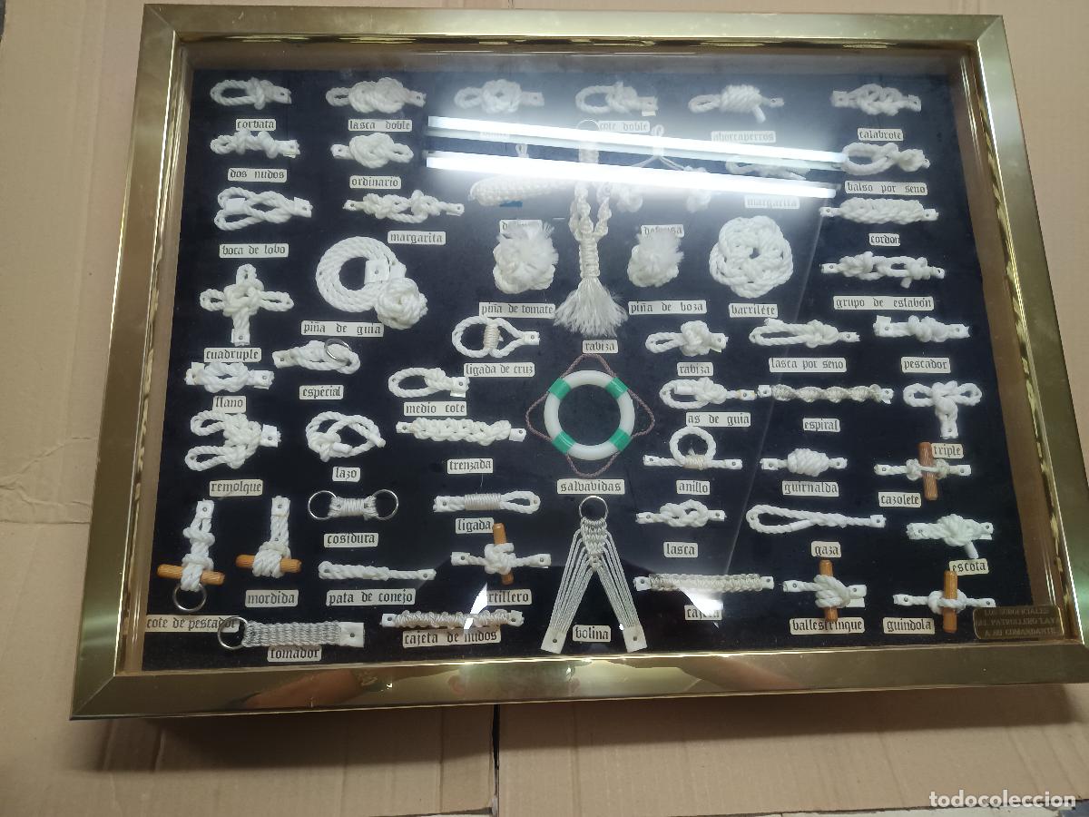 Militaria: CUADRO DE NUDOS MARINEROS, REGALO DE LOS SUBOFICIALES DEL PATRULLERO LAYA A SU COMANDANTE 62X47 CM.