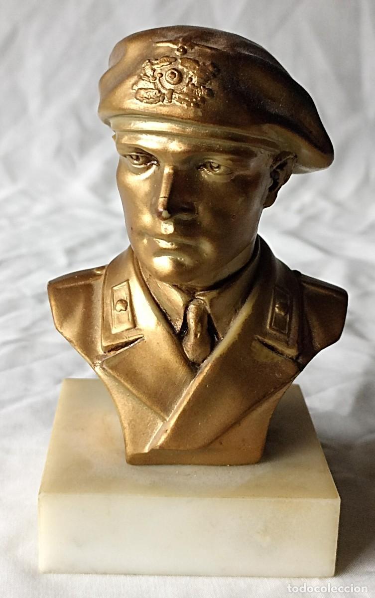 Militaria: Busto soldado divisi&oacute;n Panzer (III Reich Hitler- Nazi- Alemania) WWII