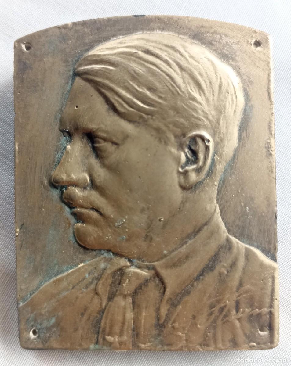 Militaria: Escultura Adolf Hitler perfil (5,5 cm) (III Reich Hitler- Nazi- Alemania) WWII