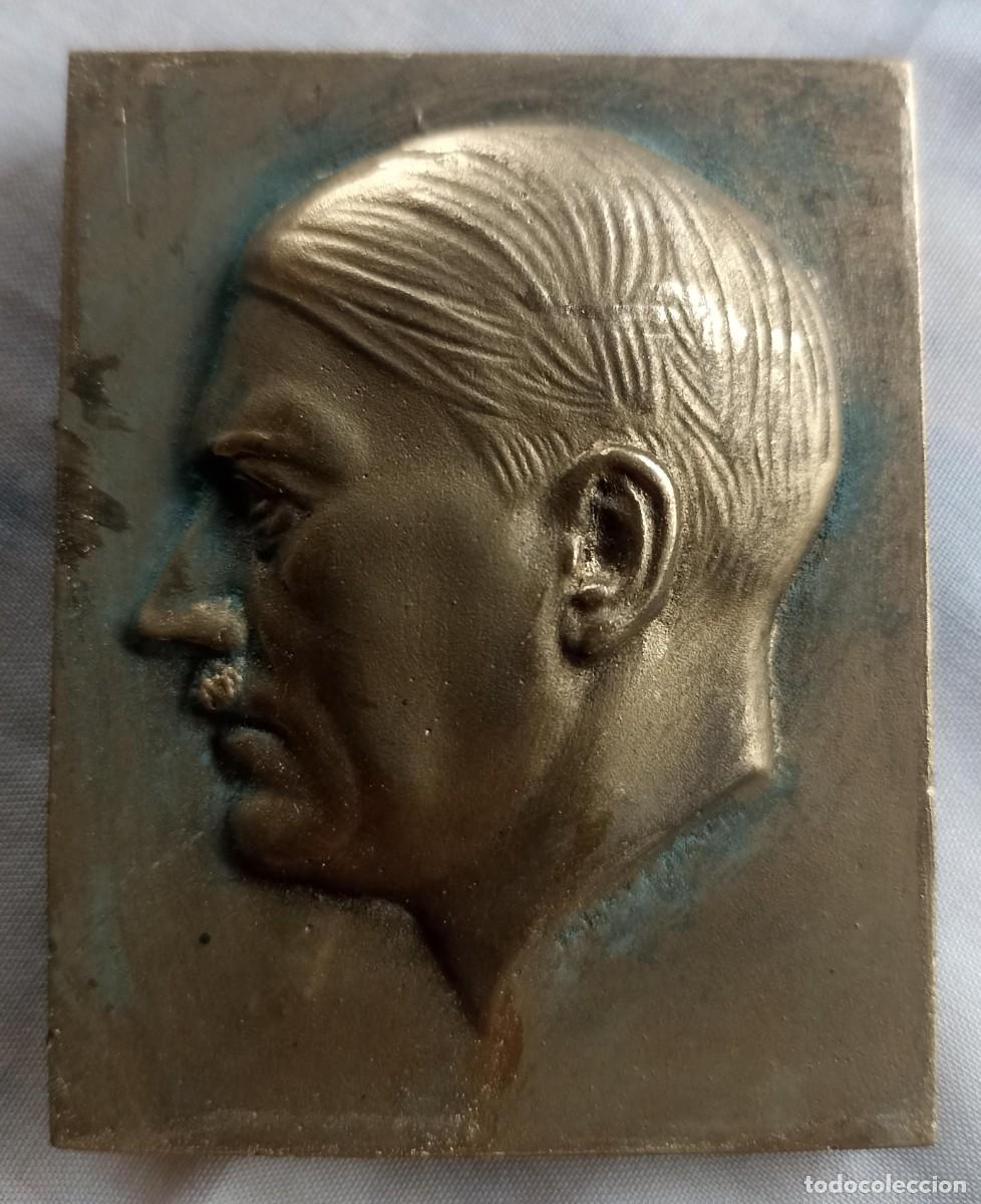 Militaria: Escultura Adolf Hitler perfil (6,7 cm) (III Reich Hitler- Nazi- Alemania) WWII