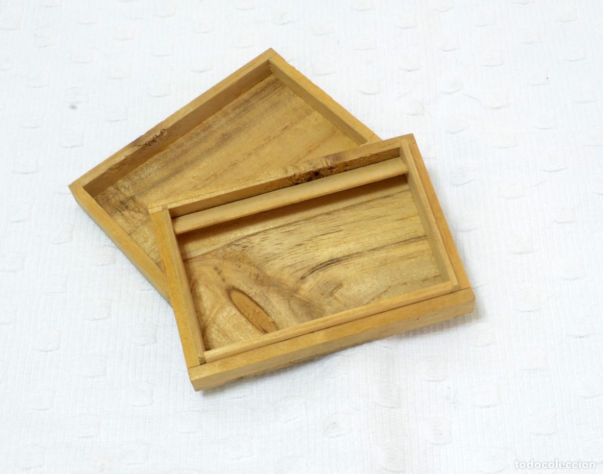 Militaria: CAJITA DE MADERA JAPONESA PARA MEDALLA O INSIGNIA MILITAR