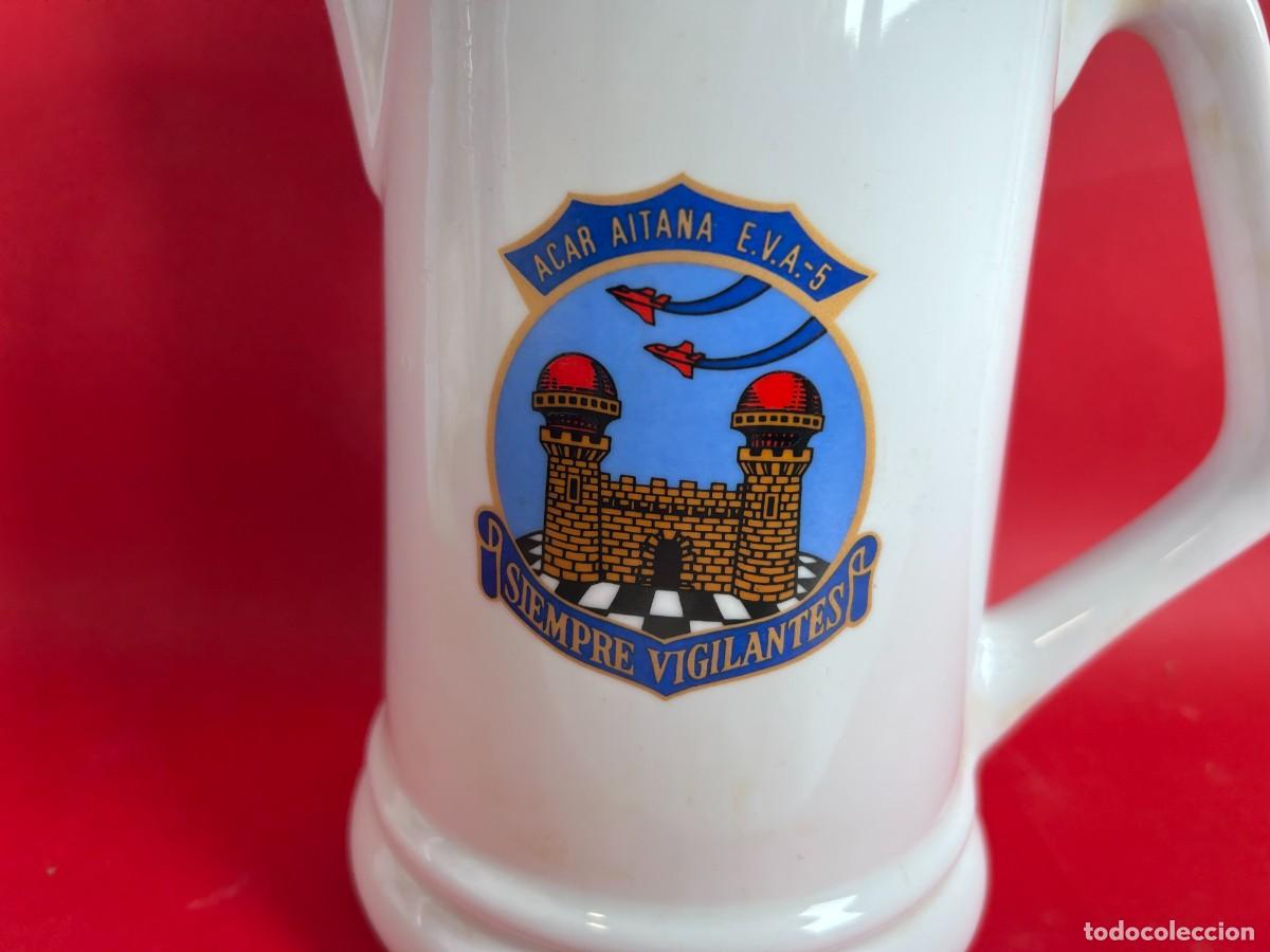 Militaria: JARRA ACAR AITANA E.V.A.5 SIEMPRE VIGILANTES DE 1 LITRO PORCELANA SYMIEL MADRID