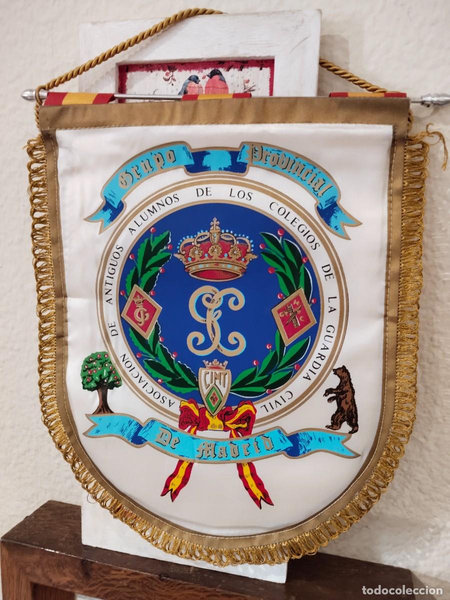 Militaria: Bander&iacute;n Asociaci&oacute;n de Antiguos Alumnos de los Colegios de la Guardia Civil de Madrid.
