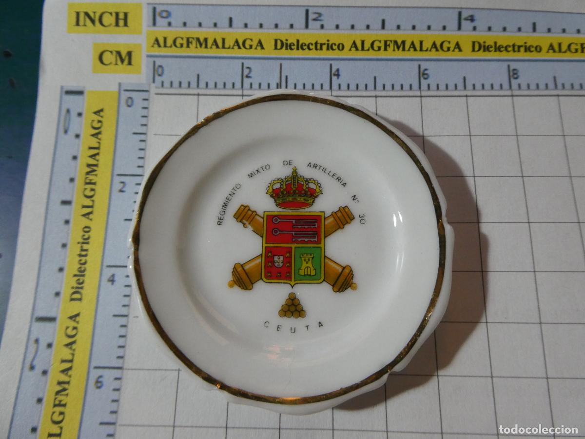 Militaria: PLATITO CER&Aacute;MICA MILITAR. UNIDADES MILITARES CEUT&Iacute;ES. CEUTA REGIMIENTO ARTILLERIA MIXTO 30. 25GR