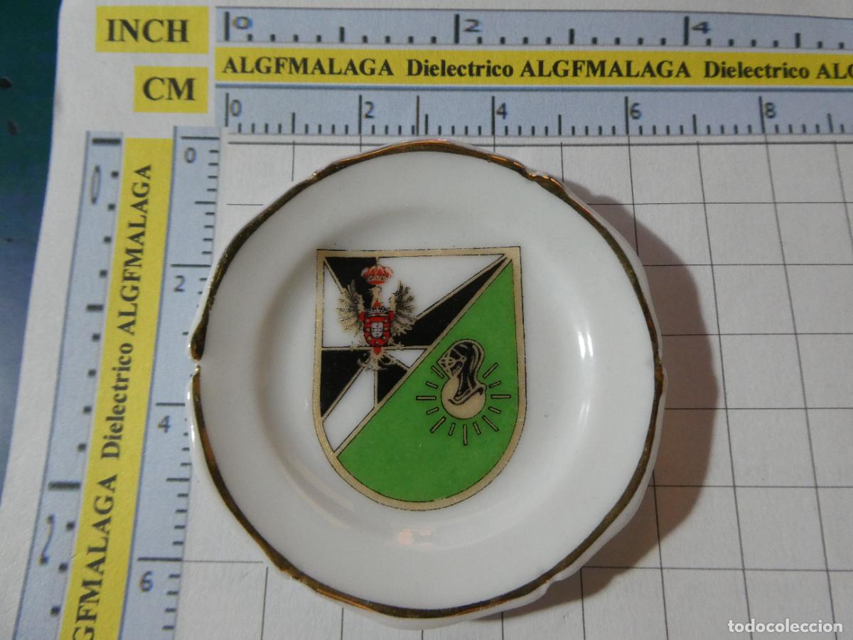 Militaria: PLATITO CER&Aacute;MICA MILITAR. UNIDADES MILITARES CEUT&Iacute;ES. CEUTA UNIDAD LOG&Iacute;STICA. 25GR