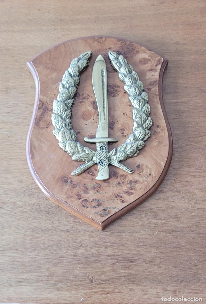 Militaria: METOPA DE MADERA Y METAL DE LA COE (COMPA&Ntilde;&Iacute;A OPERACIONES ESPECIALES) BOINAS VERDES