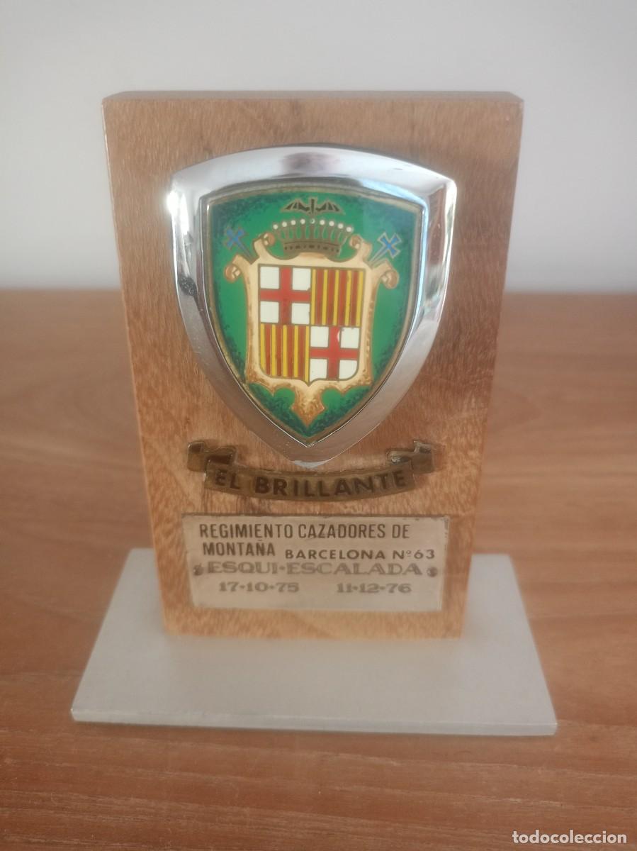 Militaria: EL BRILLANTE. REGIMIENTO CAZADORES DE MONTA&Ntilde;A BARCELONA N&ordm; 63. 1975-76
