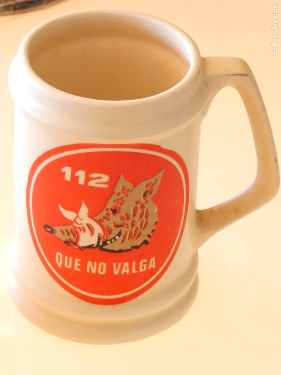 Militaria: JARRA MILITAR CER&Aacute;MICA. EJ&Eacute;RCITO DEL AIRE. ESCUADR&Oacute;N ALA 112 QUE NO VALGA. 13CM 420GR