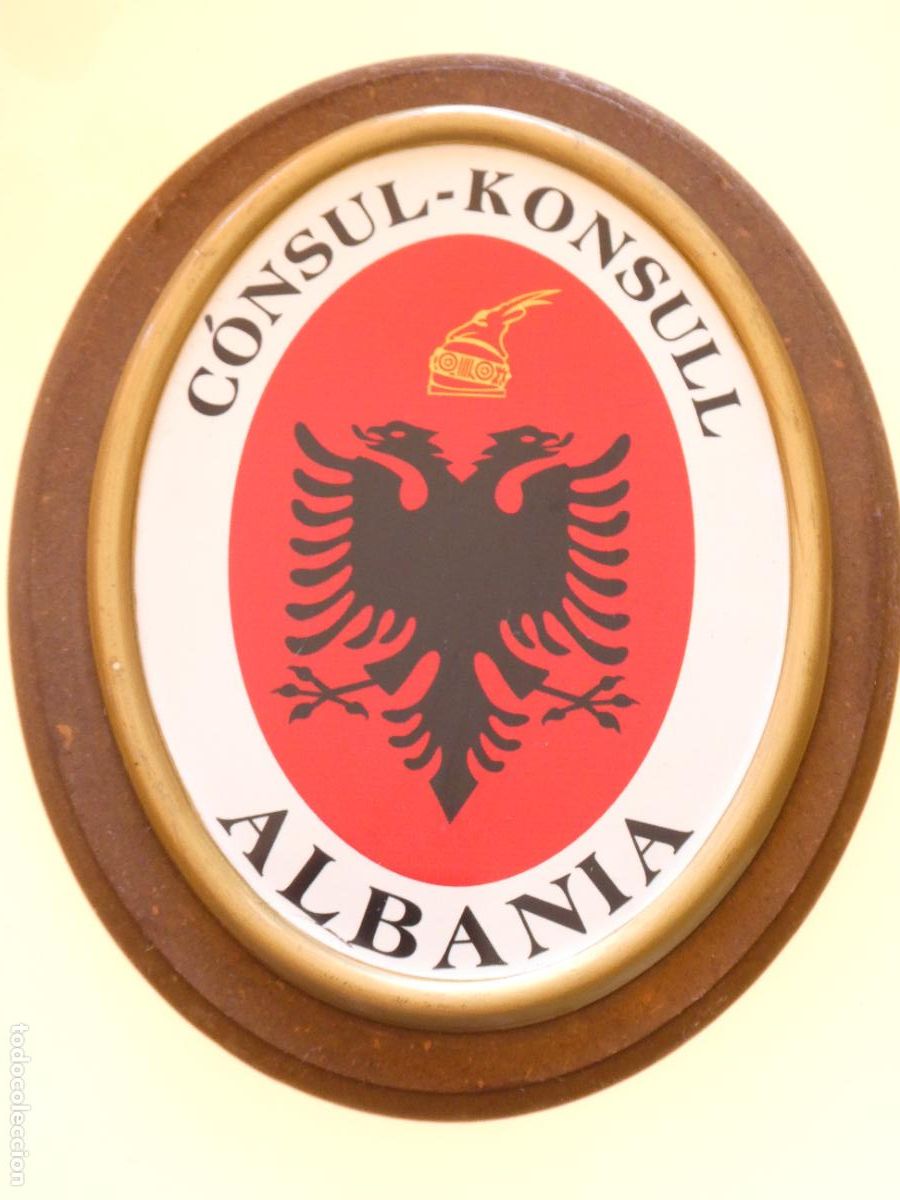Militaria: METOPA CUADRO POL&Iacute;TICO MILITAR. CONSULADO ALBAN&Eacute;S. ALBANIA. C&Oacute;NSUL EMBAJADA. 22CM. 350GR
