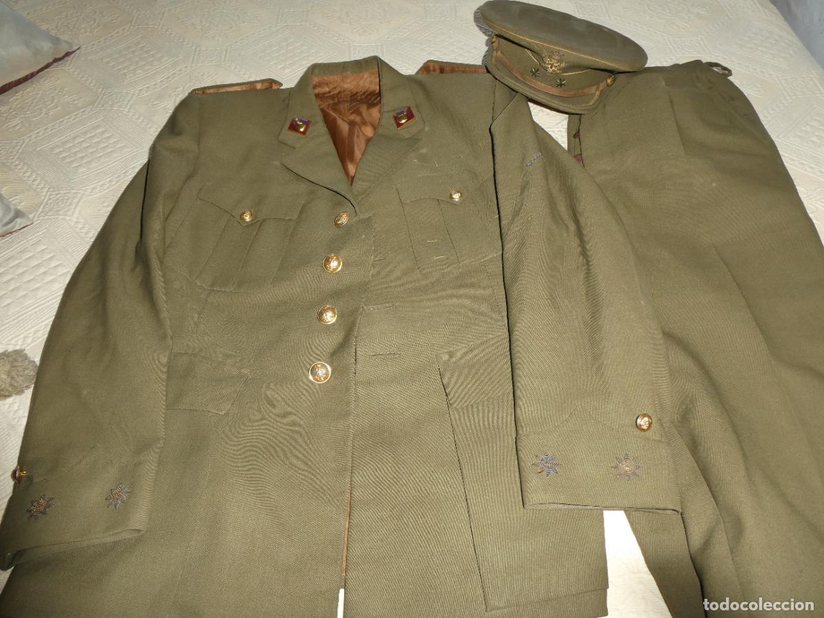 Militaria: UNIFORME MILITAR A&Ntilde;OS 50. TENIENTE CORONEL DE ARTILLER&Iacute;A. GUERRERA PANTAL&Oacute;N GORRA.
