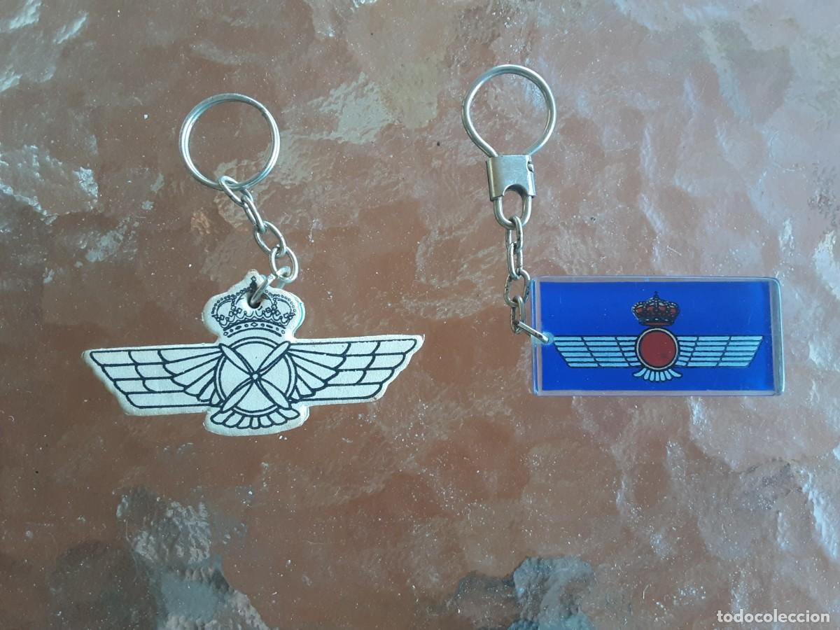 Militaria: Dos llaveros Ej&eacute;rcito del Aire a&ntilde;os 90